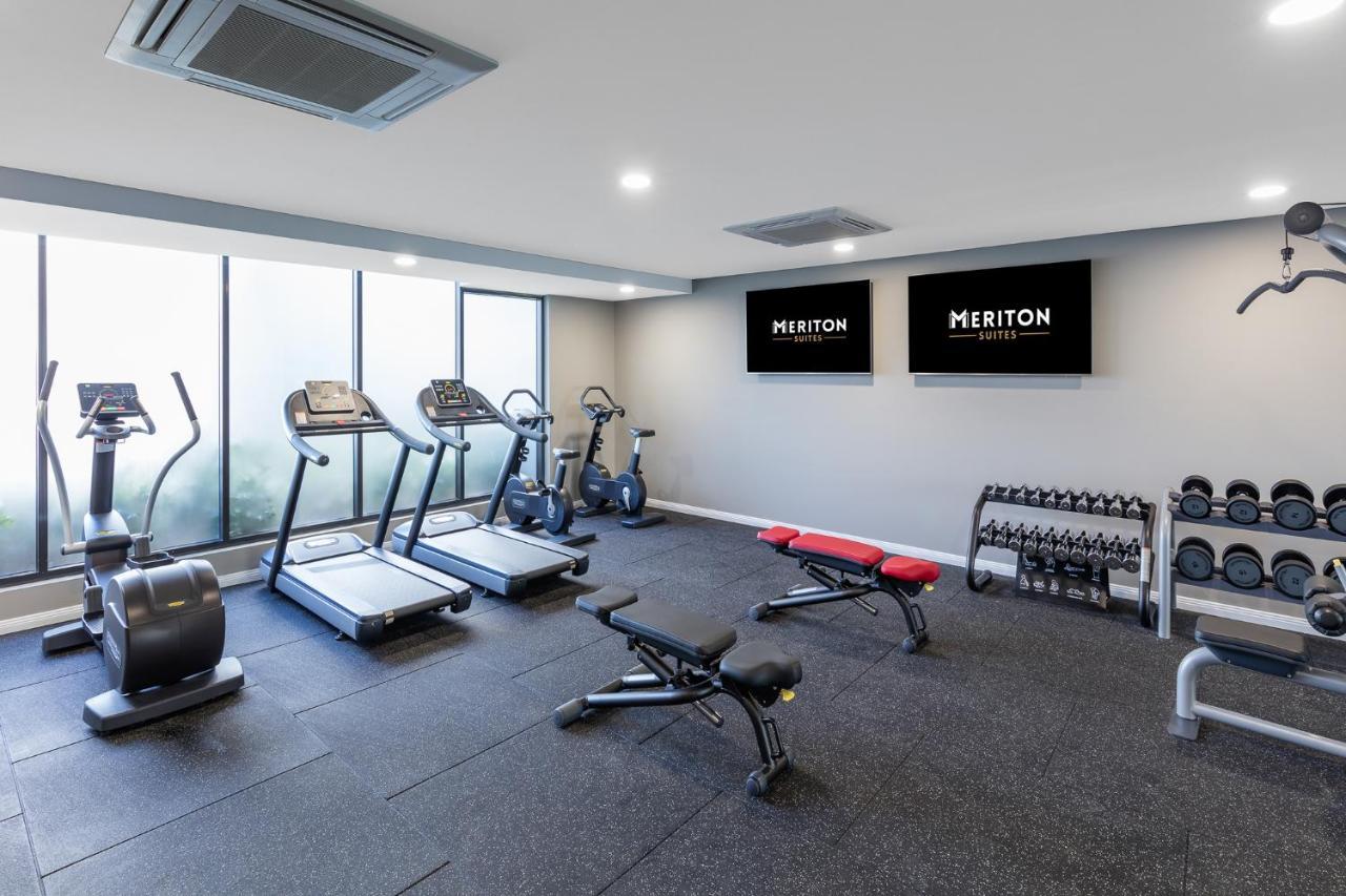 Meriton Suites Coward Street, Mascot Сидней Экстерьер фото The gym at the hotel